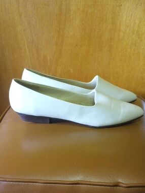 "Blue Suede Shoes" Neutral Cream Ivory Off-White Slip On Shoes w/ Low Heel